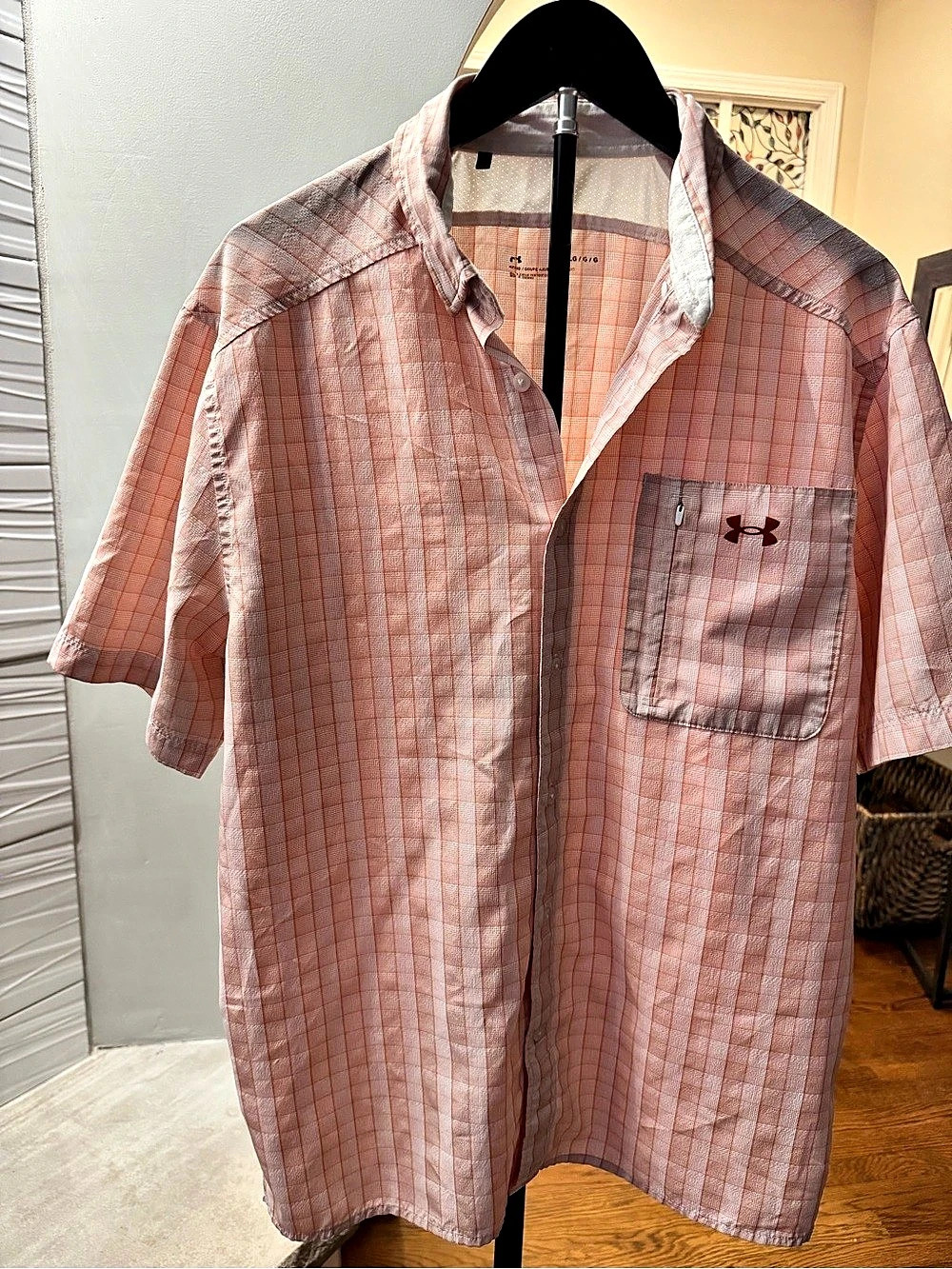 Under Armour Iso-Chill Plaid Short Sleeve Shirt in peach Size Large